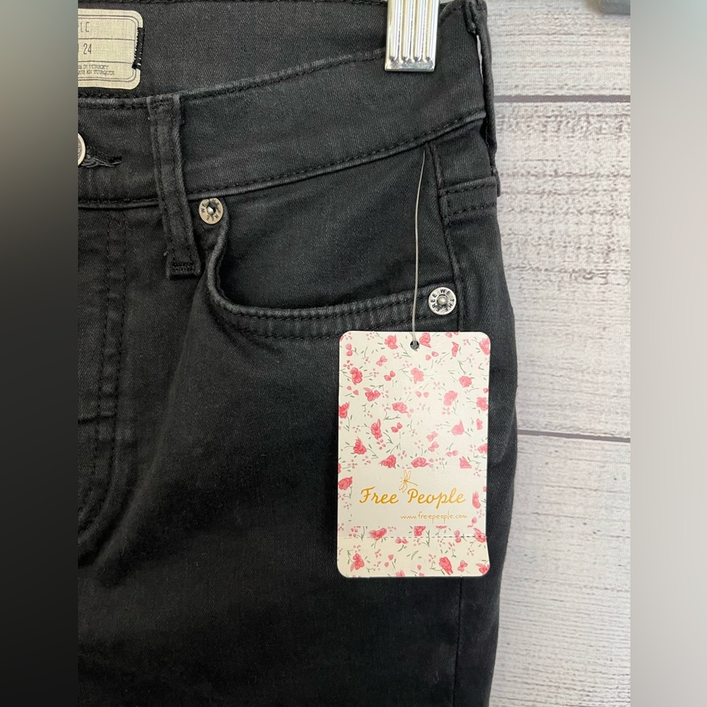 Free People | NWT Women’s High Rise Distressed Skinny   Jeans - Picture 8 of 10